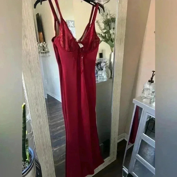 POPILUSH Shapewear Dress Lace Slip Split Maxi - NWT - Picture 8 of 12